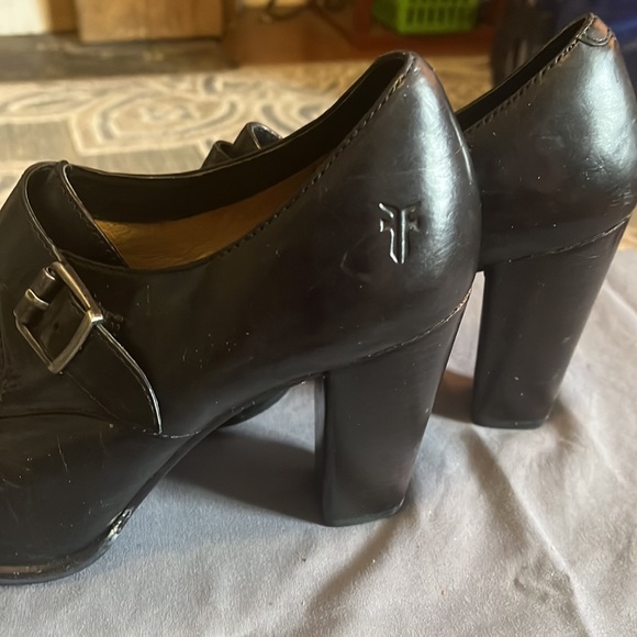 FRYE heels, black leather. - Picture 3 of 6